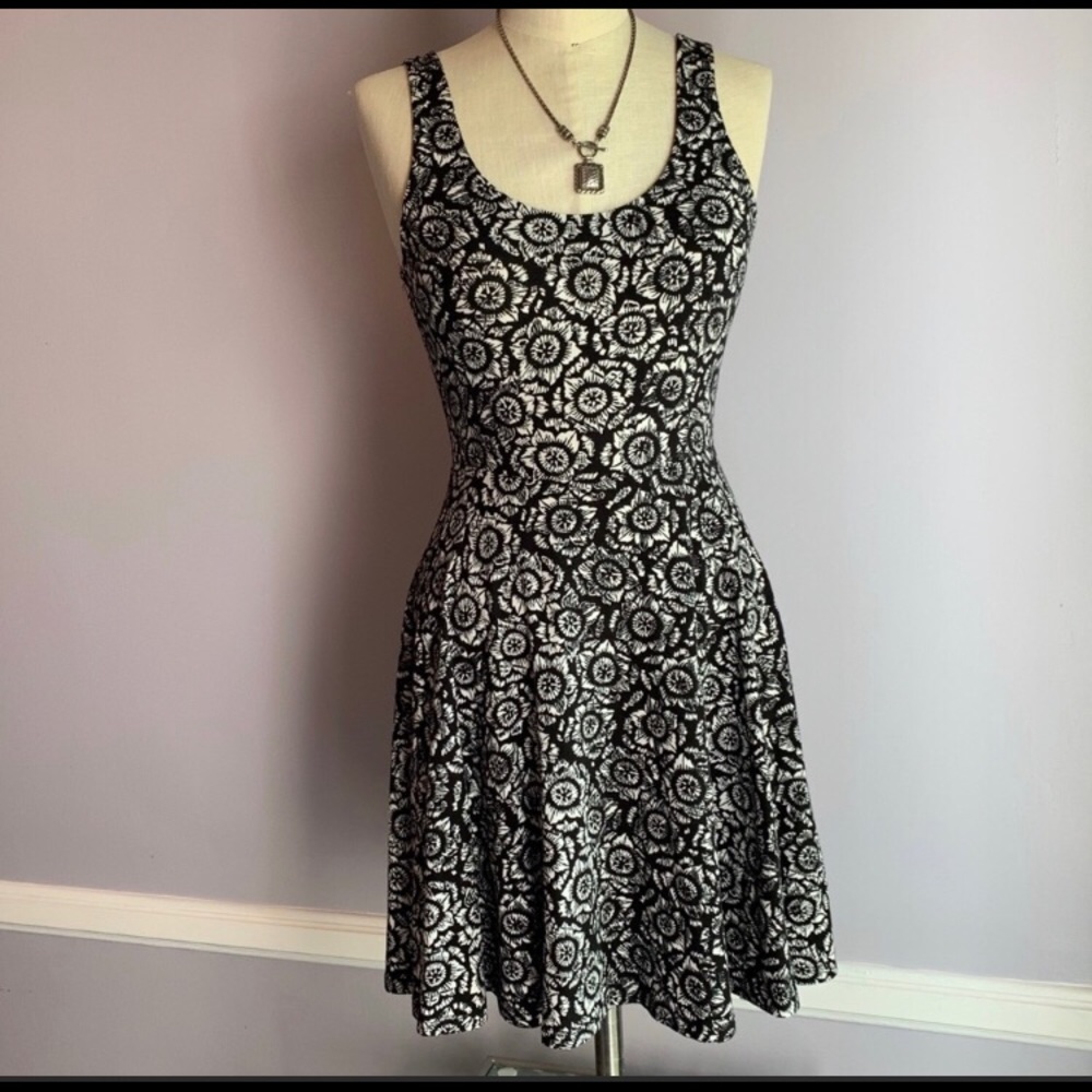 Urban Outfitters Ecote scoop neck skater dress XS